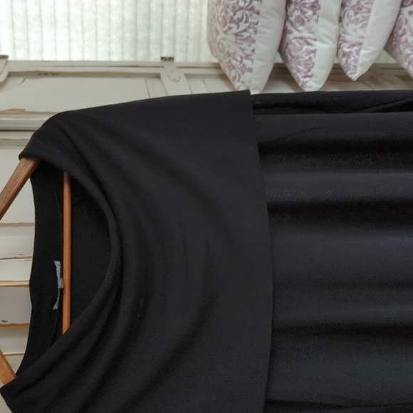 Top Lisa Rinna Cold Shoulder - Picture 7 of 10